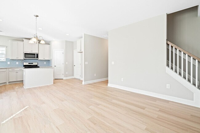 Building Photo - *Beautiful Home @ Aberdeen on Lake Mackintosh*