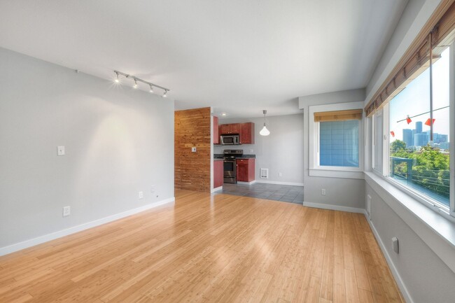 Building Photo - Capitol Hill Urban Living