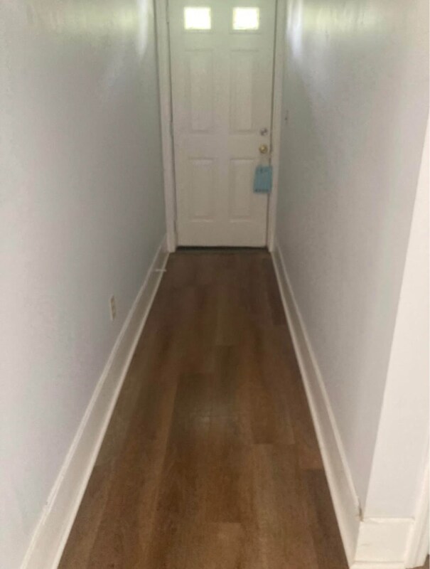 Building Photo - 29 Maple St