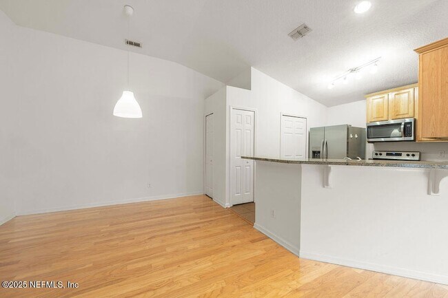 Building Photo - 168 Jardin De Mer Pl