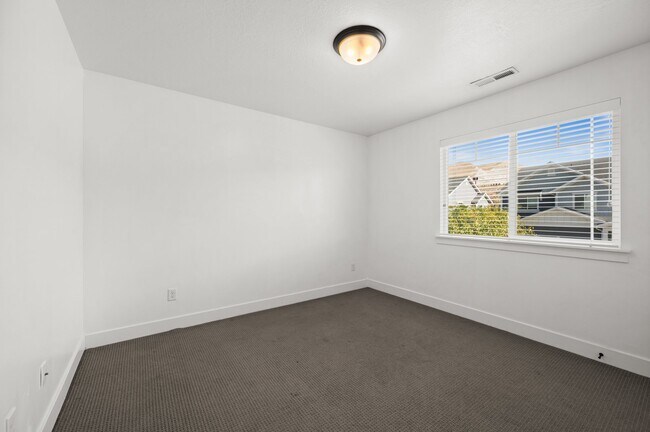 Building Photo - 15392 S Skyraider Ln