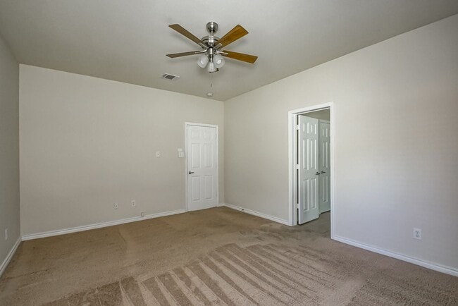 Building Photo - 26267 Avoyelles Ave