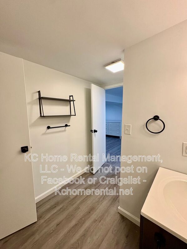 Building Photo - 9001 Jarboe St