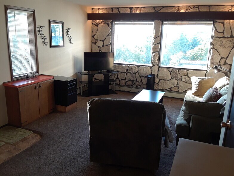 Primary Photo - 1522 Mission Rd