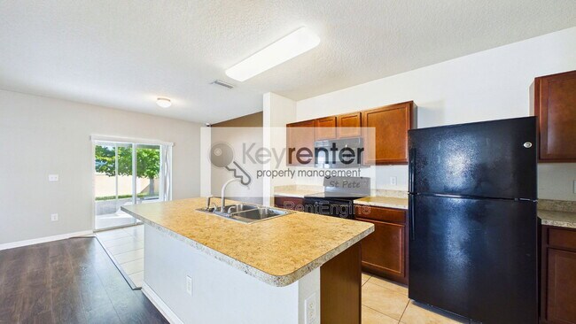 Building Photo - 14517 Dunrobin Dr