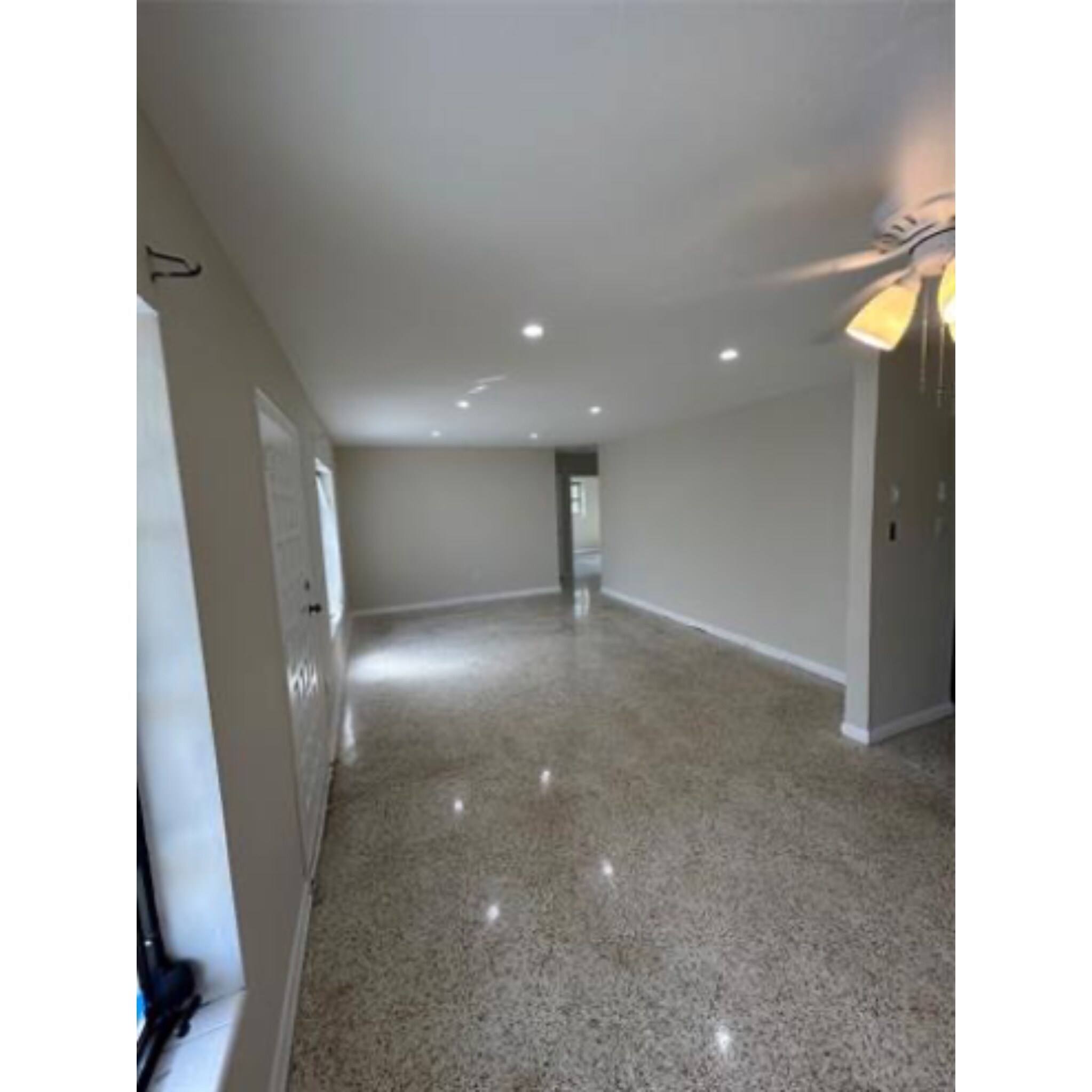 Building Photo - 2020 SW 127th Ct