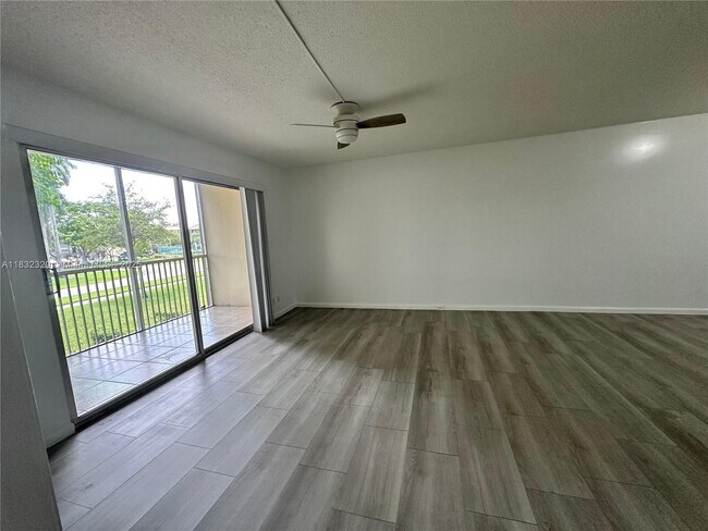 Building Photo - 12850 SW 4th Ct