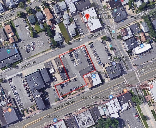 Building Photo - 250 Mineola Blvd