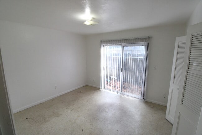 Building Photo - 6101 NW 23rd Terrace