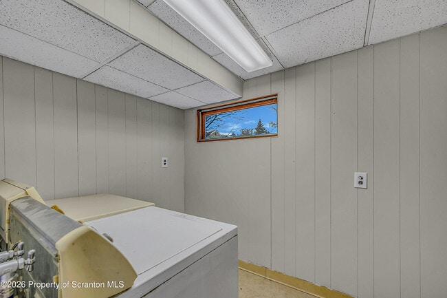 Building Photo - 2513 N Main Ave