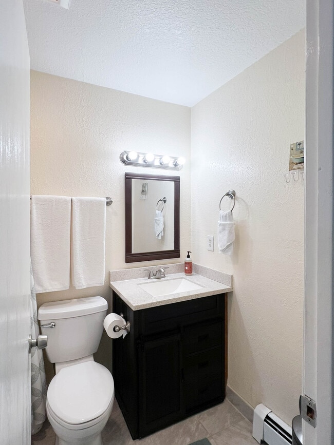 Building Photo - 3811 Resurrection Dr