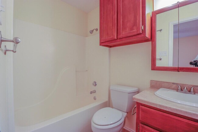 Building Photo - 801 Ironton Dr