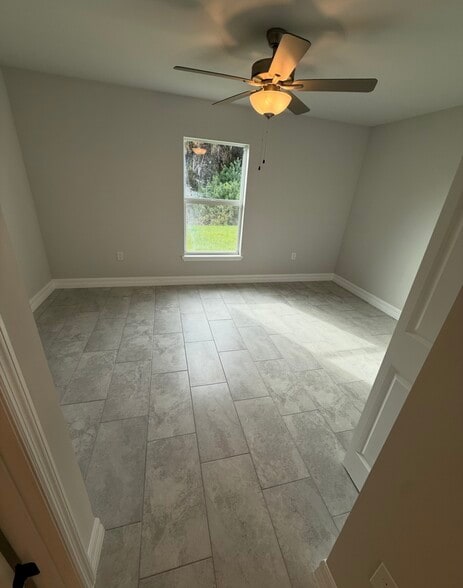 Building Photo - 6039 Latimer Ave