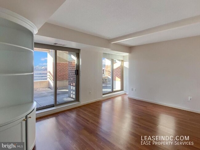 Building Photo - 1275 25th St NW