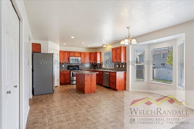 Building Photo - 128 E 2100 S