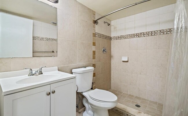 Building Photo - 2114 SW Silver Pine Way