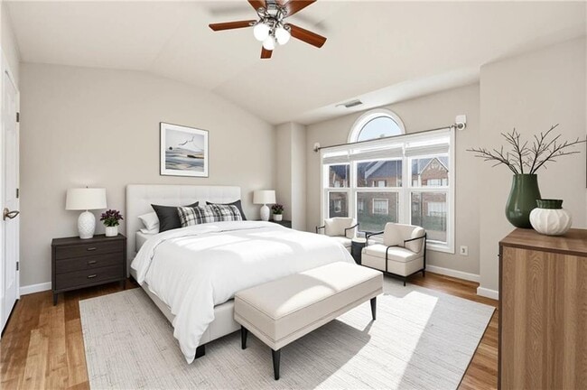 Building Photo - 6199 Thorncrest Dr