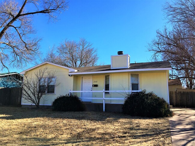 Primary Photo - Cute Two Bedroom