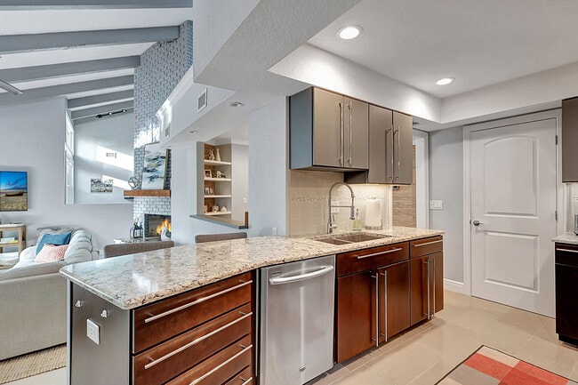 Building Photo - 3271 SE Court Dr