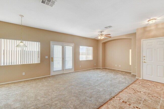 Building Photo - 6733 Lookout Lodge Ln