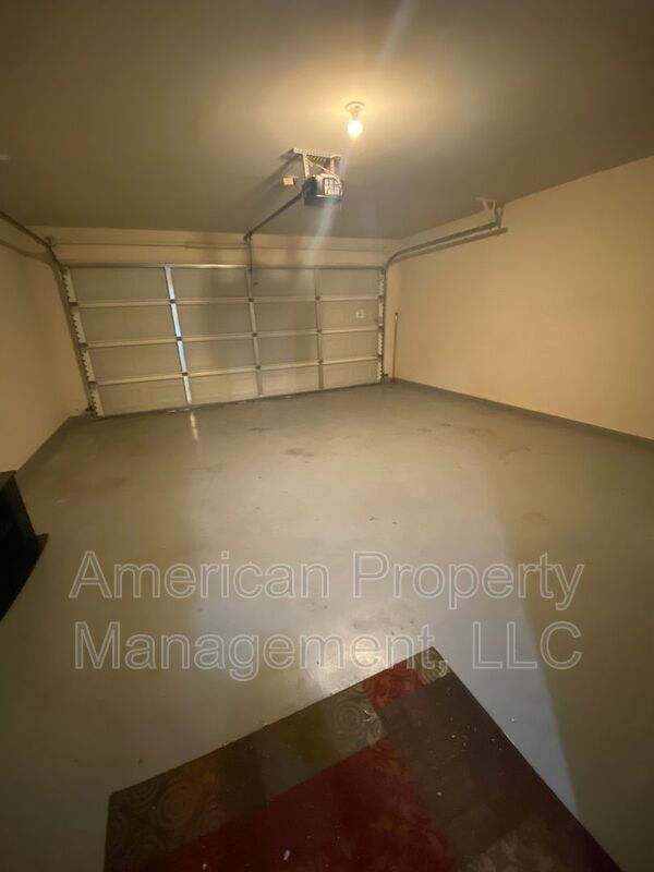 Building Photo - 4113 W 105th St S