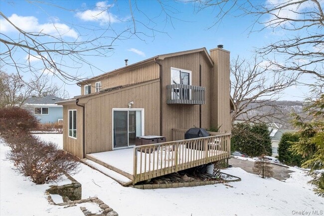 Building Photo - 712 Linda Ave