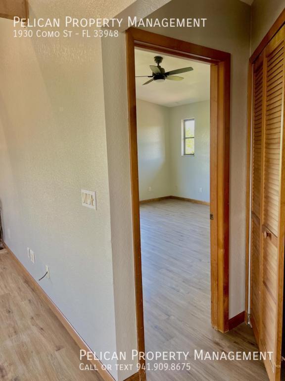 Building Photo - 1930 Como St