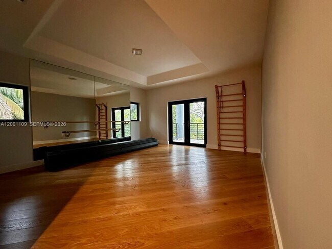 Building Photo - 223 NW 129th Ave