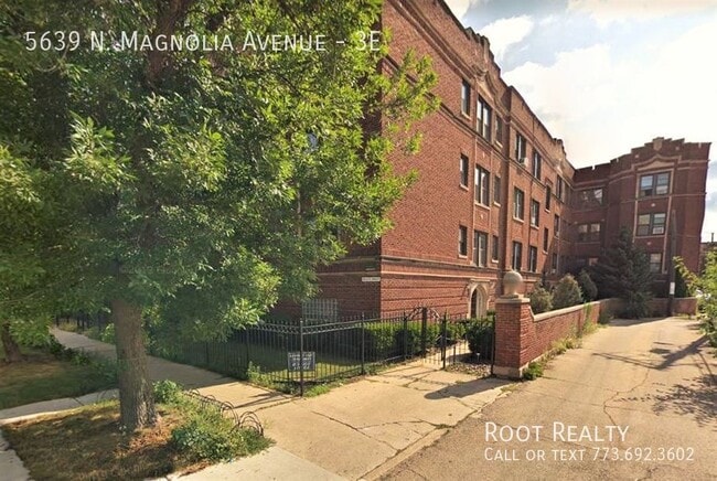 Building Photo - Edgewater / Magnolia Glen - Top-Floor 1-Be...