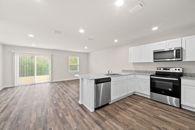 Building Photo - 630 Whispering Creek Ave