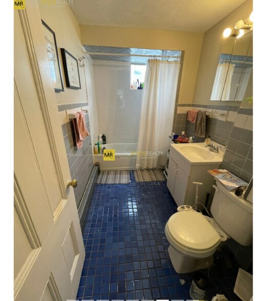 Building Photo - 5 Durham St