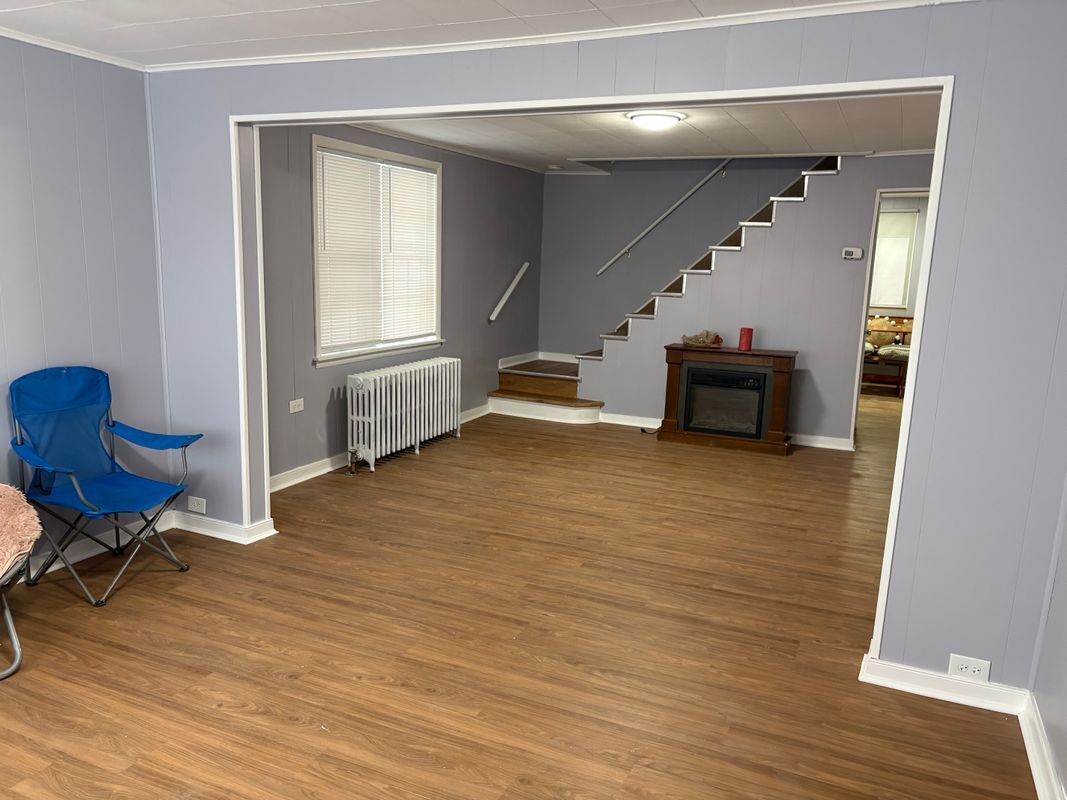 Building Photo - 657 Pine Hill St