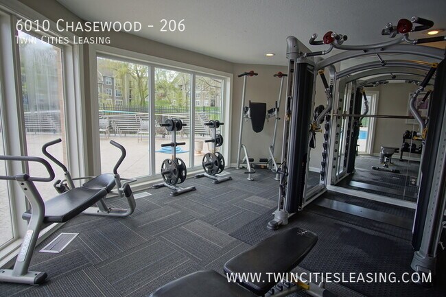 Building Photo - 6010 Chasewood Pkwy