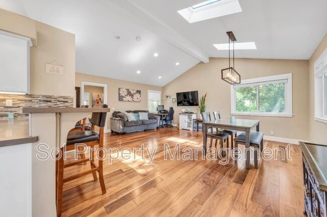 Building Photo - 20800 Locust Dr