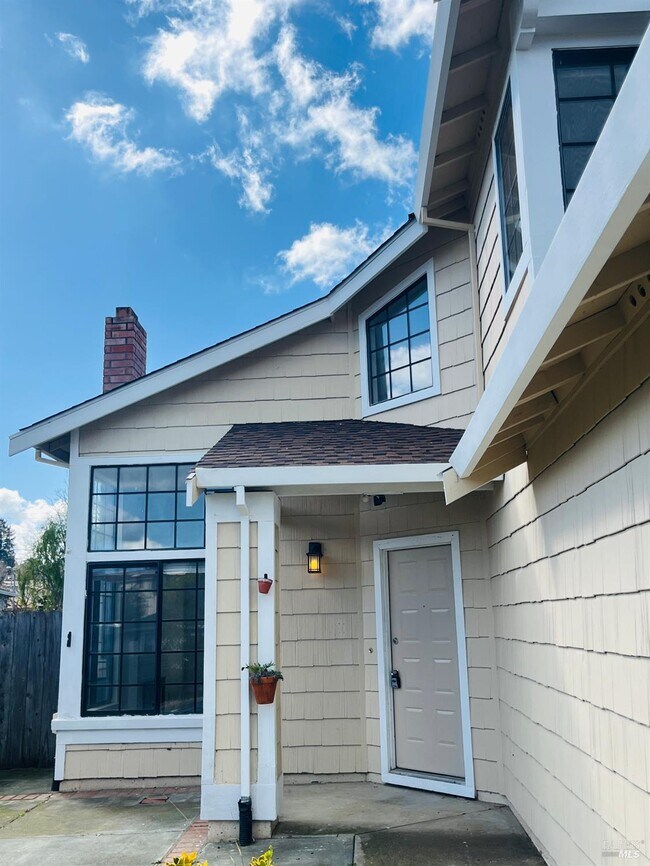 Building Photo - 111 Thresher Dr