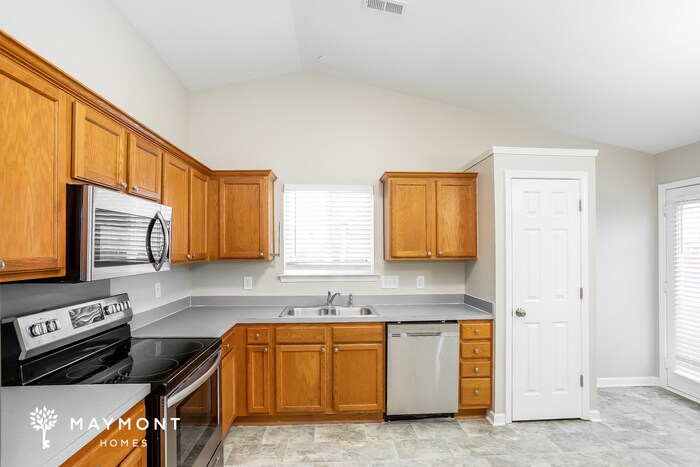 Building Photo - 5891 Culloden Ct