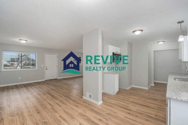 Building Photo - 27275 Barbara Ct