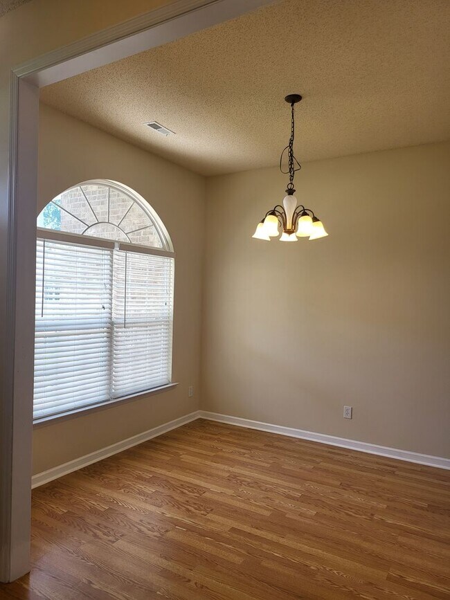 Building Photo - 139 Autumn Haven Ln