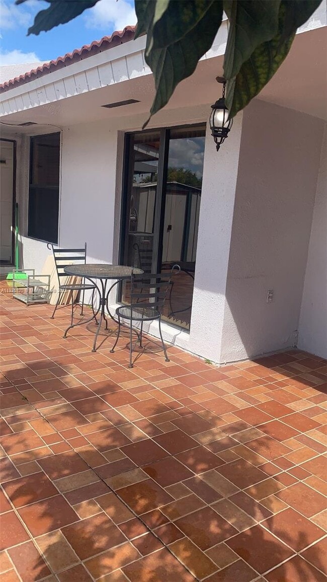 Building Photo - 15200 SW 81st Ln