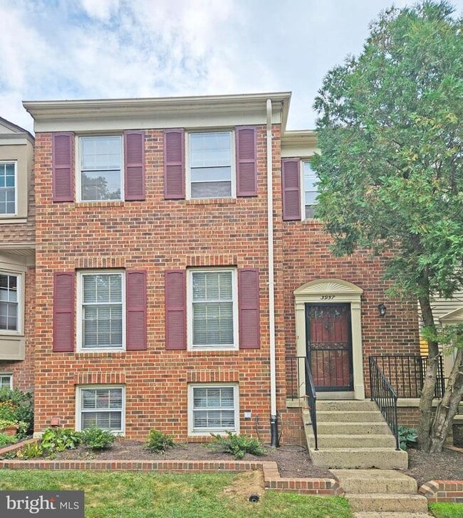 Primary Photo - 3957 Hancock Forest Trail