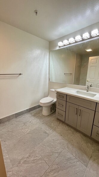 Building Photo - 2255 Showers Dr