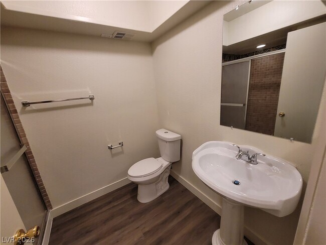 Building Photo - 3364 Royce Ct