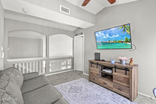 Building Photo - 3017 Tierra Salada Dr