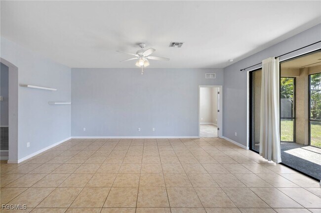 Building Photo - 1322 SW 22nd Ave