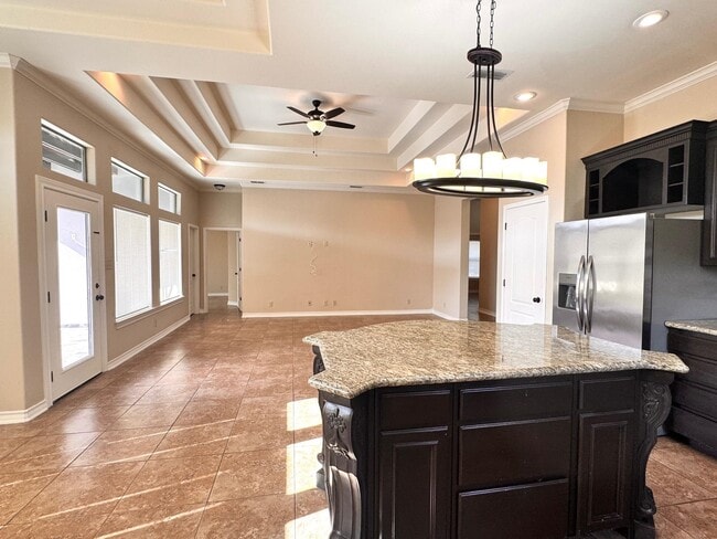 Building Photo - 512 Otero Dr