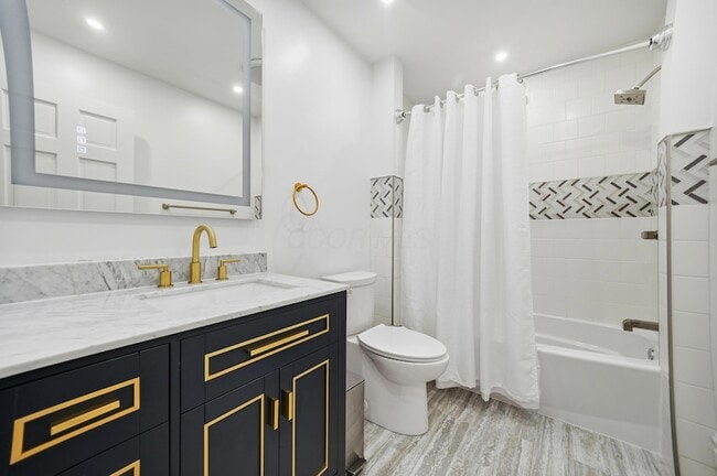 Building Photo - 8661 Craigston Ct