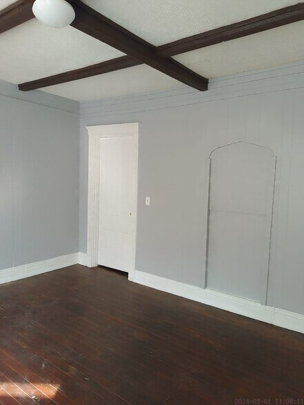 Building Photo - 944 Elberon Ave