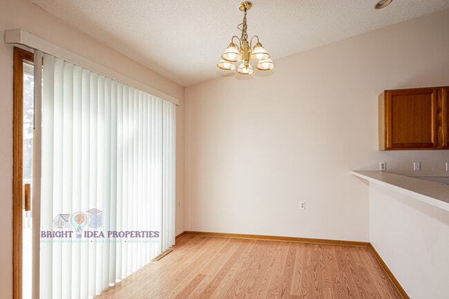 Building Photo - 2737 Douglas Dr N