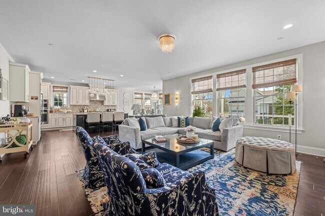 Building Photo - 407 Berlo Ln