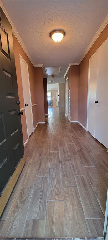 Building Photo - 6604 Montauk Dr